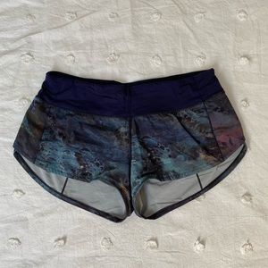 Lululemon Speed Up Shorts 2.5”